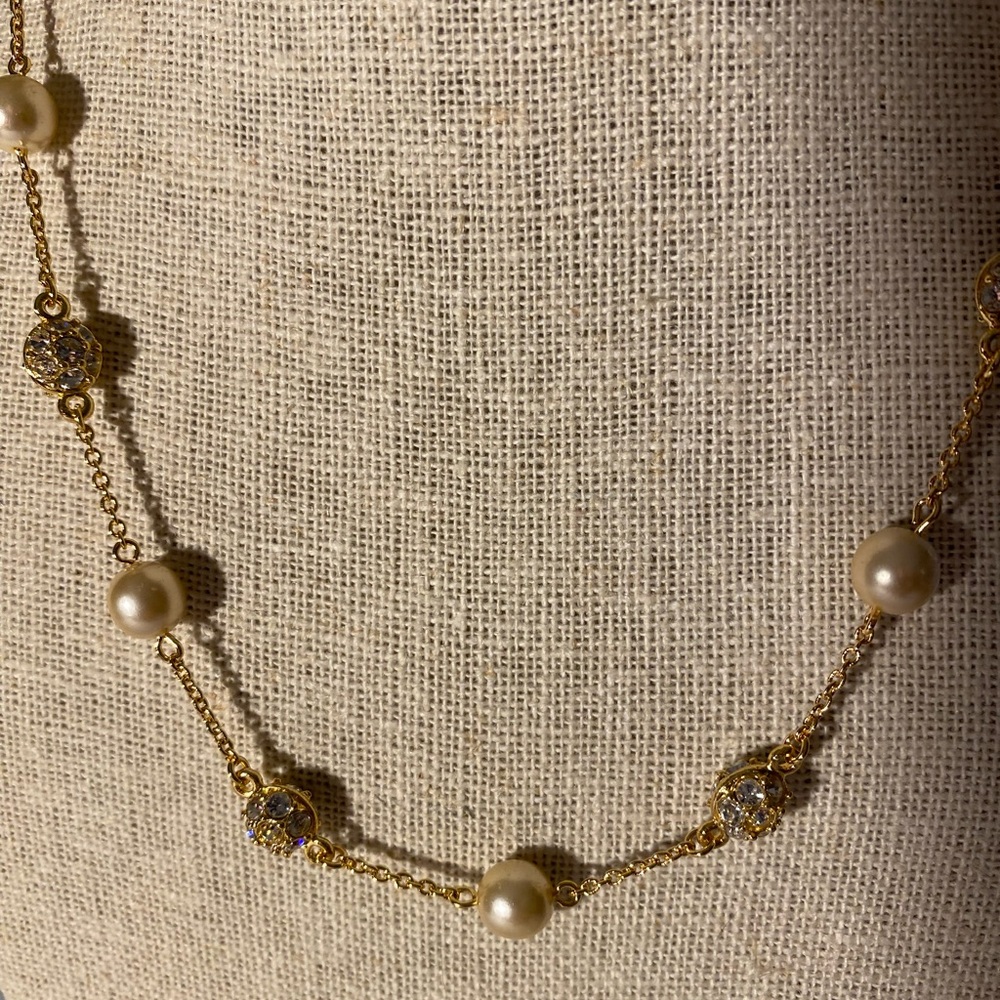 Nolan Miller 9 1/2” Necklace Gold-Tone Round Ball Minimalist with Ivory Pearls - Picture 2 of 5